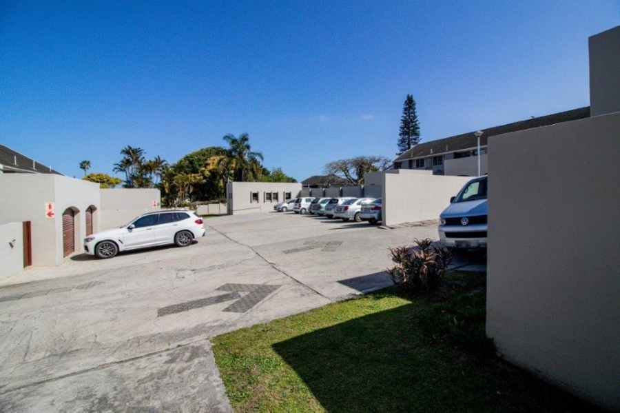 To Let 3 Bedroom Property for Rent in Beacon Bay Eastern Cape